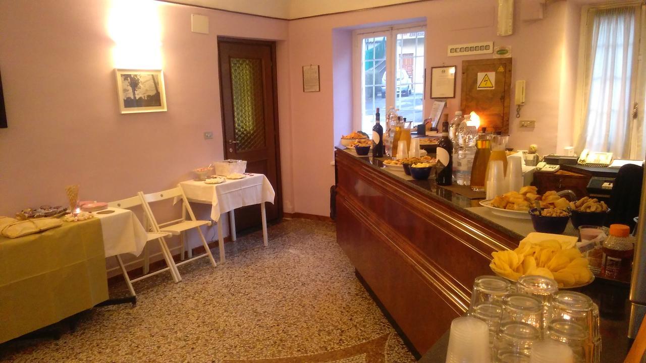 Hotel Pino Torinese Exterior photo