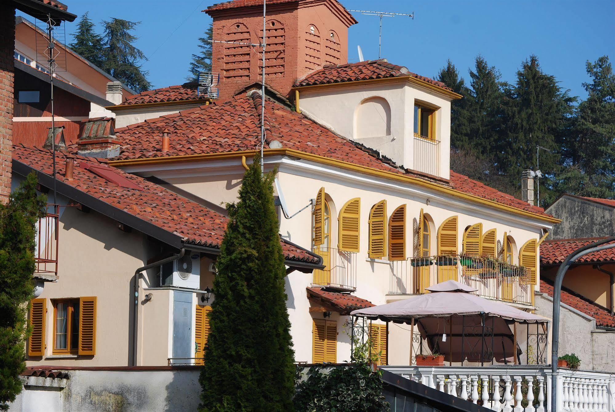 Hotel Pino Torinese Exterior photo