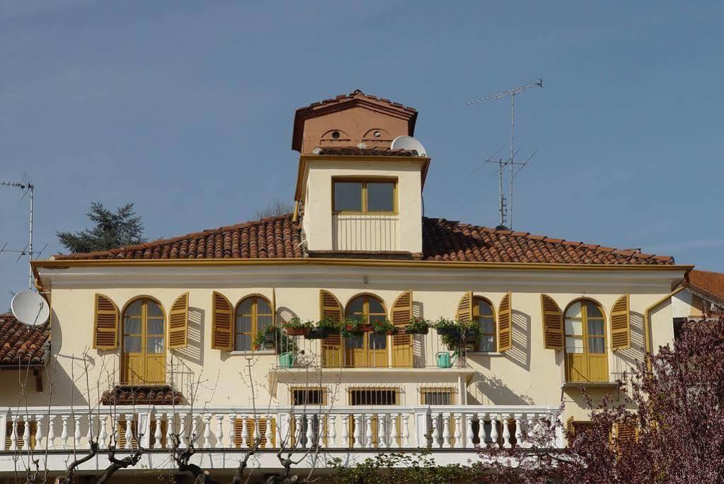 Hotel Pino Torinese Exterior photo